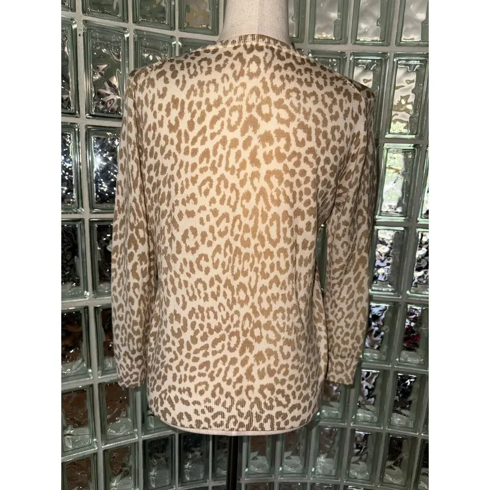 J. CREW 100% Merino Wool Soft Button up cardigan sweater - size Large